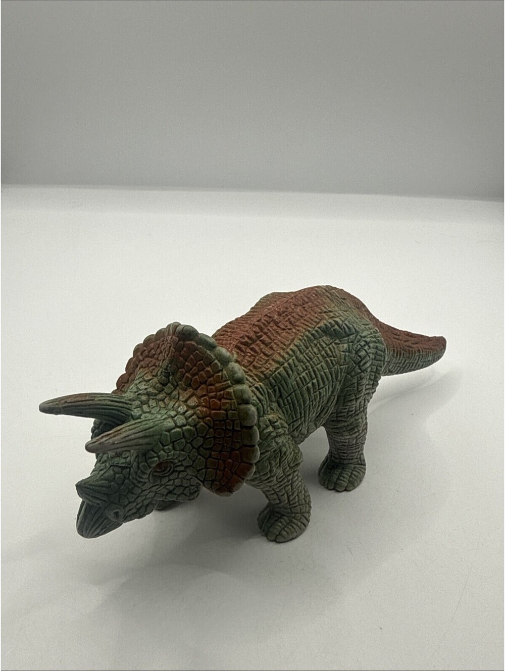 Vintage 1993 TRICERATOPS Solid Figure Dinosaur 5.5" PVC